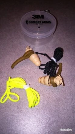 10 PAIRES DE BOUCHONS ANTI BRUITS De Marque 3M (neufs) Lot De X10 Paires Combat Arms 4.1 New -Chasse Offres Boutique 00014 10 PAIRES DE BOUCHONS ANTI BRUITS de marque 3M neufs lot de x10 paires combat arms 4.1 new